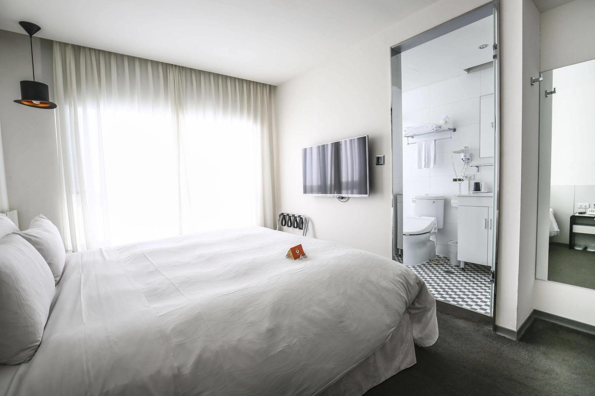 Cityinn Hotel Taipei Station Branch III Екстер'єр фото