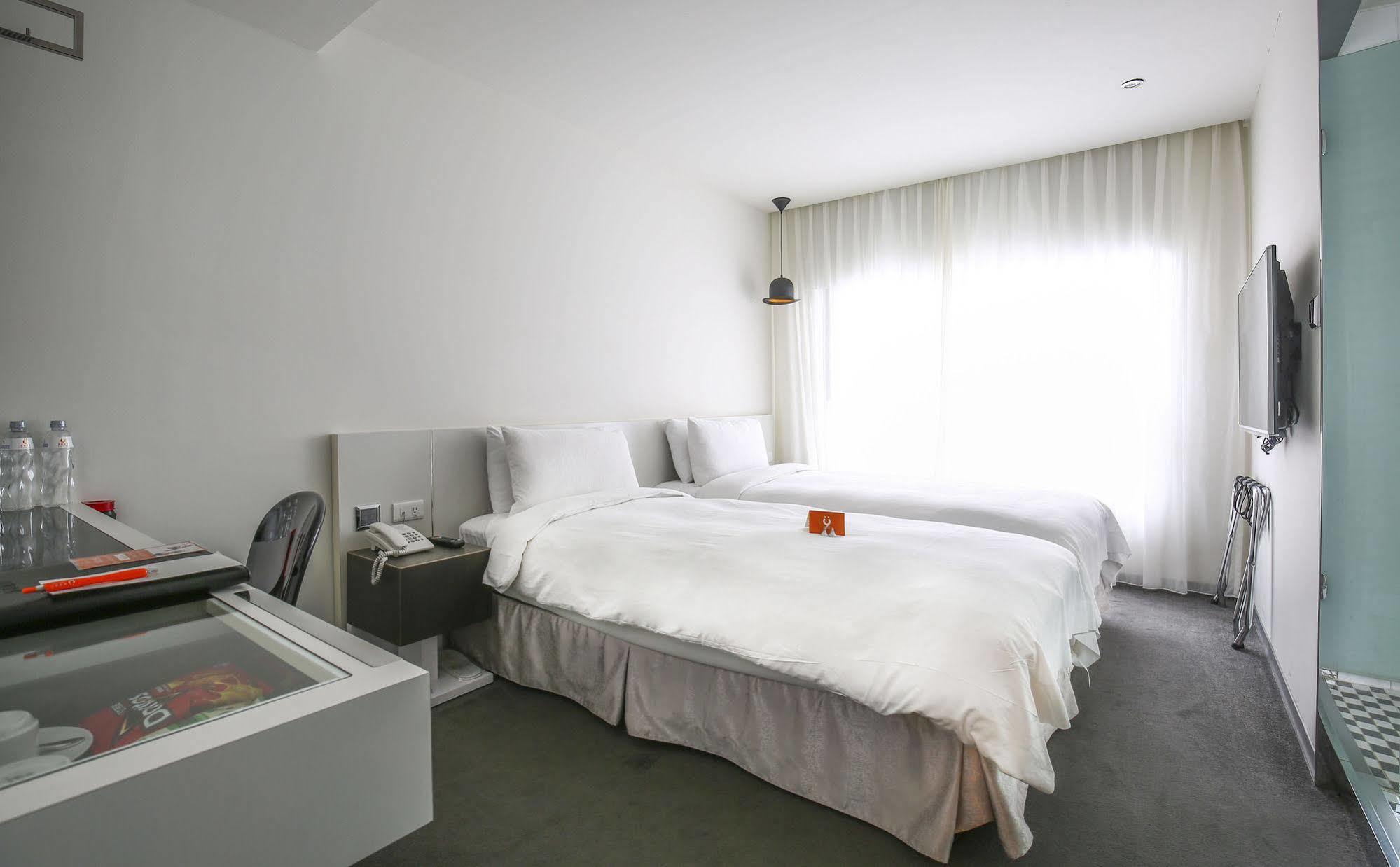 Cityinn Hotel Taipei Station Branch III Екстер'єр фото
